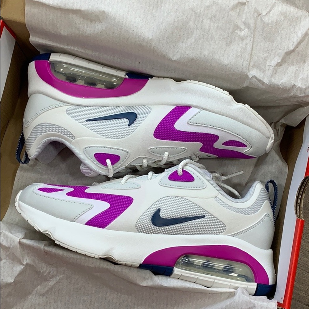• NIKE W AIR MAX 200 running shoes - Picture 12 of 16
